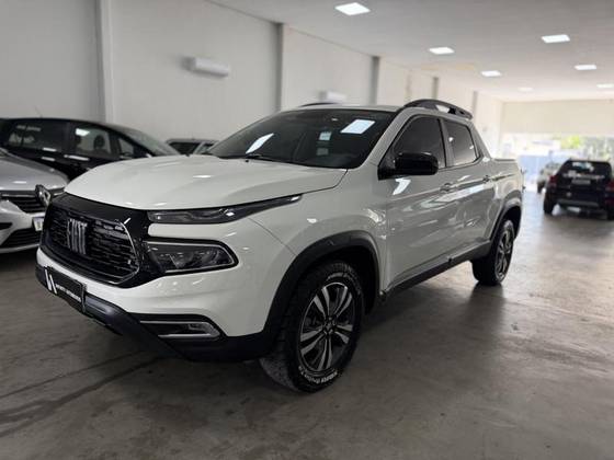 FIAT TORO 1.3 TURBO 270 FLEX FREEDOM AT6 FIAT TORO 1.3 TURBO 270 FLEX FREEDOM AT6